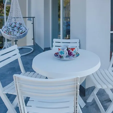 Elegance Apartment